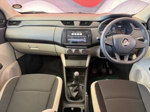 Renault Triber 1.0 Life - Image 9