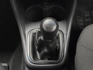 Volkswagen Polo Vivo hatch 1.4 Trendline - Image 9