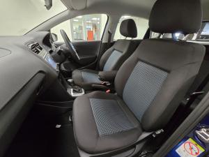 Volkswagen Polo Vivo hatch 1.6 Comfortline auto - Image 7