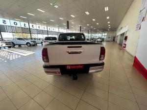 Toyota Hilux 2.8GD-6 double cab 4x4 Raider auto - Image 5