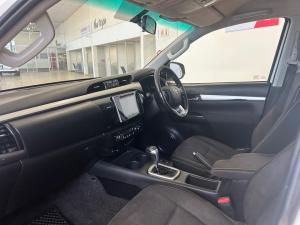 Toyota Hilux 2.8GD-6 double cab 4x4 Raider auto - Image 7
