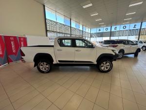 Toyota Hilux 2.8GD-6 double cab 4x4 Raider auto - Image 3