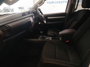 Toyota Hilux 2.4GD-6 double cab Raider auto - Image 7