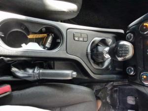 Ford Ranger 2.2TDCI XLS/C - Image 12