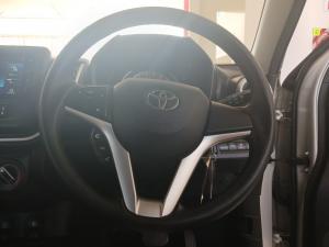 Toyota Vitz 1.0 XR AMT - Image 8