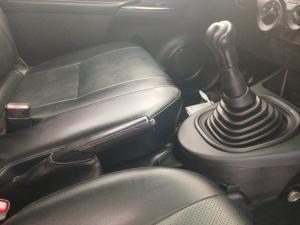 Toyota Hilux 2.4 GDP/U Single Cab - Image 9
