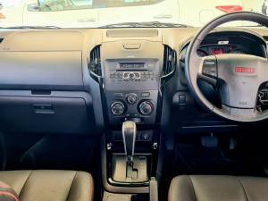 Isuzu D-MAX 300 X-RIDER automatic D/C - Image 5