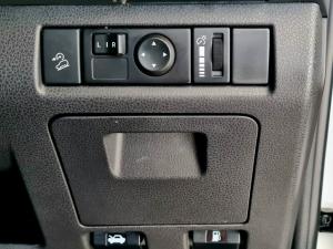 Isuzu D-MAX 300 X-RIDER automatic D/C - Image 8