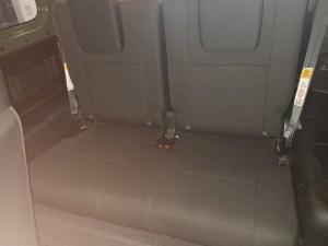 Suzuki Jimny 1.5 GLX - Image 12