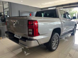 Mitsubishi Triton 2.4DI-D double cab GLS 4x4 auto - Image 3