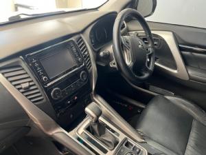 Mitsubishi Pajero Sport 2.4DI-D 4x4 - Image 7