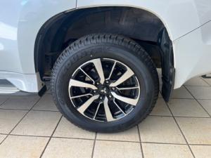 Mitsubishi Pajero Sport 2.4DI-D 4x4 - Image 9
