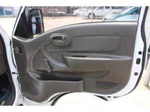 Hyundai H-100 Bakkie 2.6D deck (aircon) - Image 2