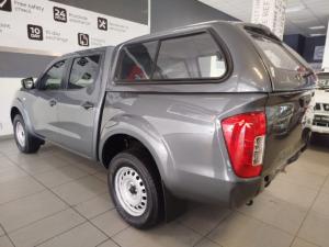 Nissan Navara 2.5DDTi double cab SE auto - Image 9