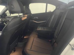 BMW 3 Series 320d Mzansi Edition - Image 14