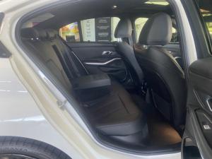 BMW 3 Series 320d Mzansi Edition - Image 9