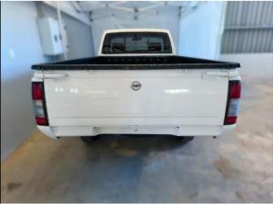 Nissan NP300 Hardbody 2.5TDi (aircon) - Image 4