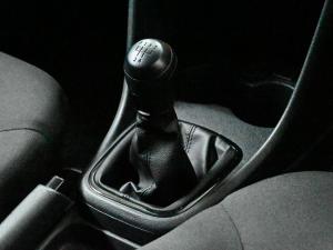Volkswagen Polo Vivo hatch 1.4 Trendline - Image 9