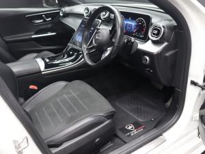 Mercedes-Benz C-Class C200 Avantgarde - Image 9