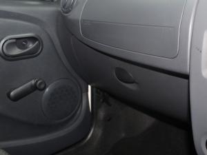 Nissan NP200 1.6i safety pack (aircon) - Image 12