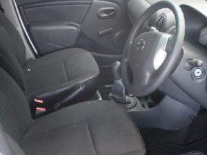 Nissan NP200 1.6i safety pack (aircon) - Image 9