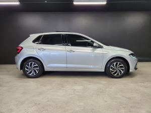 Volkswagen Polo hatch 1.0TSI Life auto - Image 8