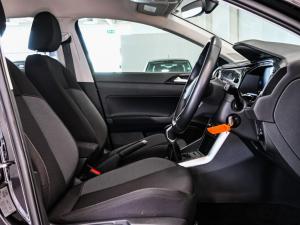 Volkswagen Polo hatch 1.0TSI Life manual - Image 13