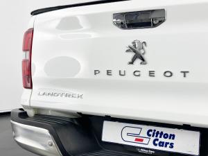 Peugeot Landtrek 1.9D AllureD/C automatic - Image 7