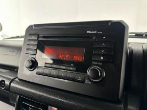 Suzuki Jimny 1.5 GL - Image 11