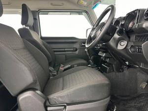 Suzuki Jimny 1.5 GL - Image 16