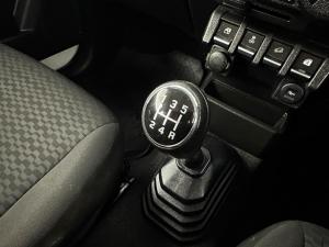 Suzuki Jimny 1.5 GL - Image 8