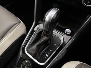 Volkswagen T-ROC 2.0 TSI 4M R-LINE DSG - Image 6