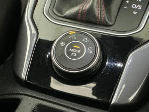 Volkswagen T-ROC 2.0 TSI 4M R-LINE DSG - Image 7