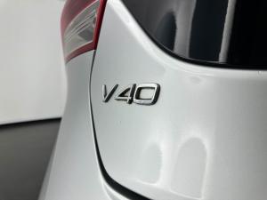 Volvo V40 CC D4 Momentum Geartronic - Image 12