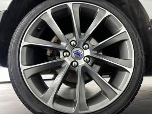 Volvo V40 CC D4 Momentum Geartronic - Image 20