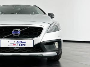 Volvo V40 CC D4 Momentum Geartronic - Image 2