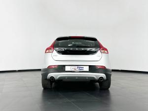 Volvo V40 CC D4 Momentum Geartronic - Image 5