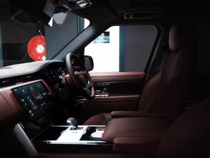 Land Rover Range Rover D350 HSE - Image 13