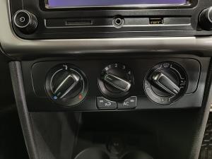 Volkswagen Polo Vivo hatch 1.0TSI GT - Image 14