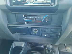 Toyota Land Cruiser 79 4.5D-4D V8 single cab LX - Image 12