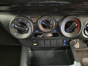 Toyota Hilux 2.4 GD-6 Raider X 4X4D/C - Image 13