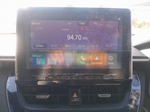 Toyota Corolla Cross 1.8 HEV XS - Image 13