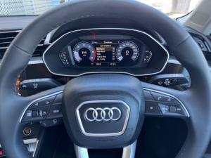 Audi Q3 35 TDI S Tronic Urban Edition - Image 11