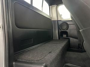 Toyota Hilux 2.8 GD-6 Raider 4X4 automaticD/C - Image 12