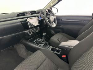 Toyota Hilux 2.8 GD-6 Raider 4X4 automaticD/C - Image 18