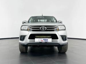 Toyota Hilux 2.8 GD-6 Raider 4X4 automaticD/C - Image 3
