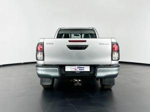 Toyota Hilux 2.8 GD-6 Raider 4X4 automaticD/C - Image 9