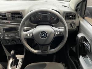 Volkswagen Polo Vivo hatch 1.6 Comfortline auto - Image 8