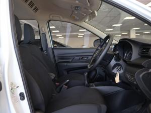 Suzuki Ertiga 1.5 GL manual - Image 12