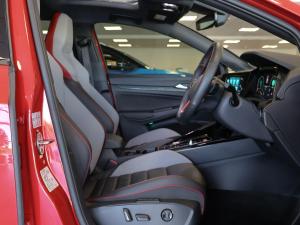Volkswagen Golf GTI - Image 13